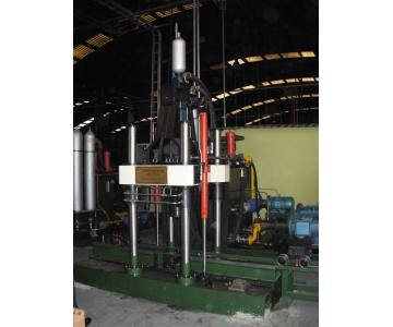 Hydraulic Fatigue Testing Machine