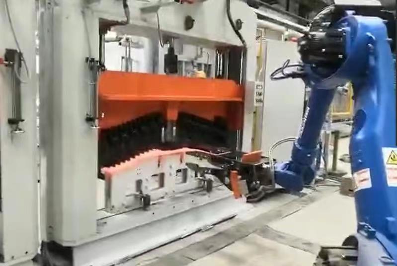Heat Treatment Line-Quenching & Tempering-Leaf spring making machine SDGT